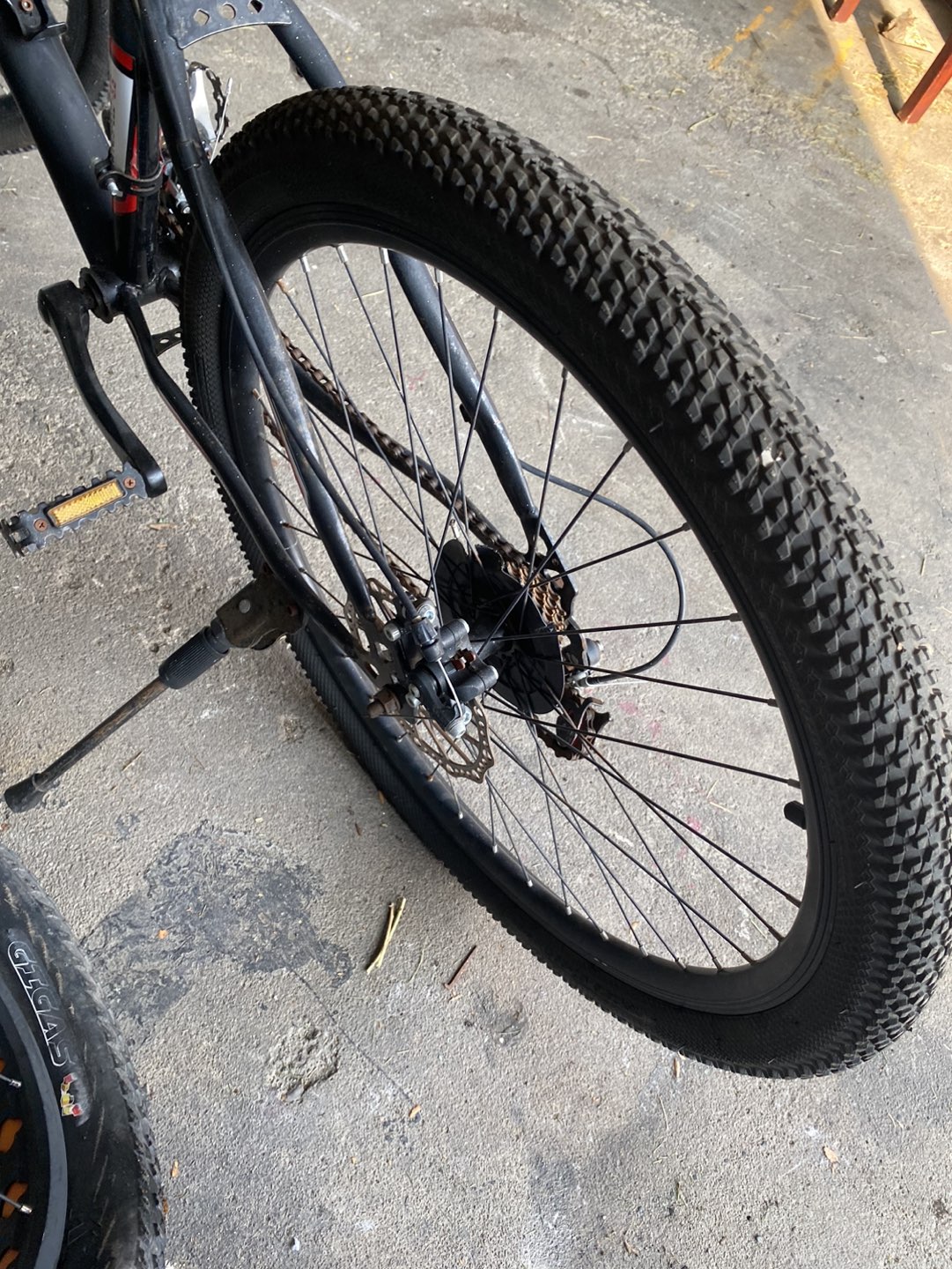 Guange Mountain Bike! | Disc Brakes | Good condition image indicator(9)