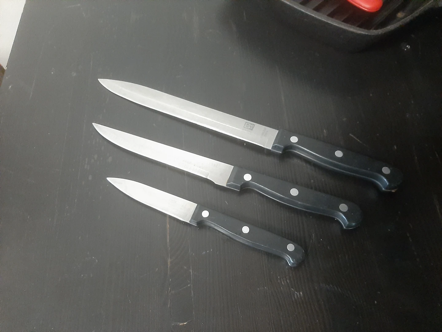 Kitchen knives thumbnail