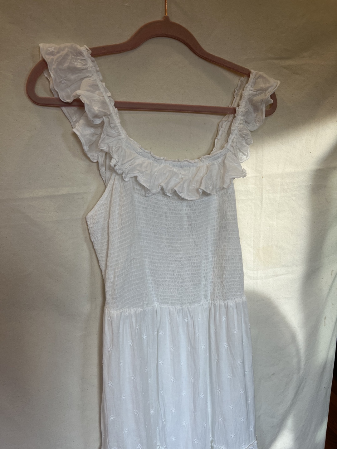 White maxi dress image indicator(3)