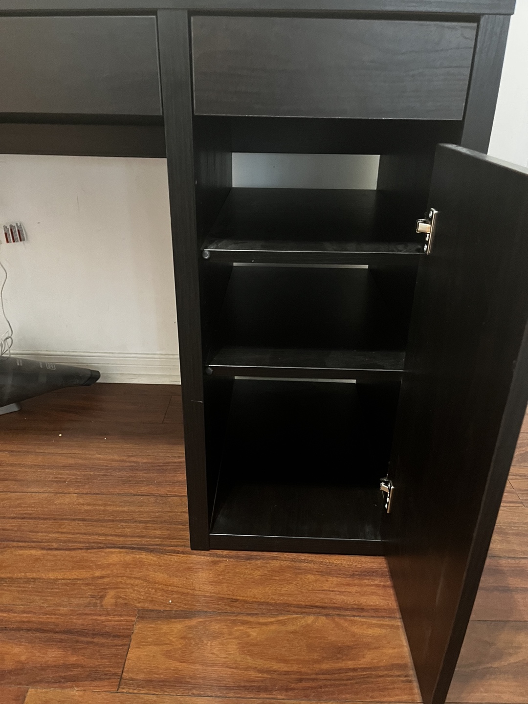 Ikea Office desk - Pick up only