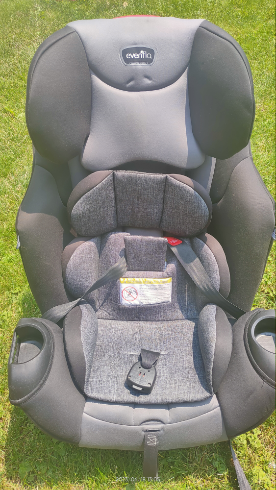 All in one convertible car seat 