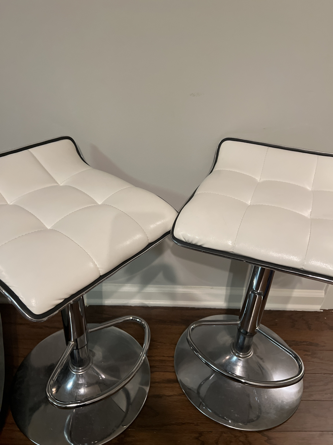 Bar Stools - photo 2