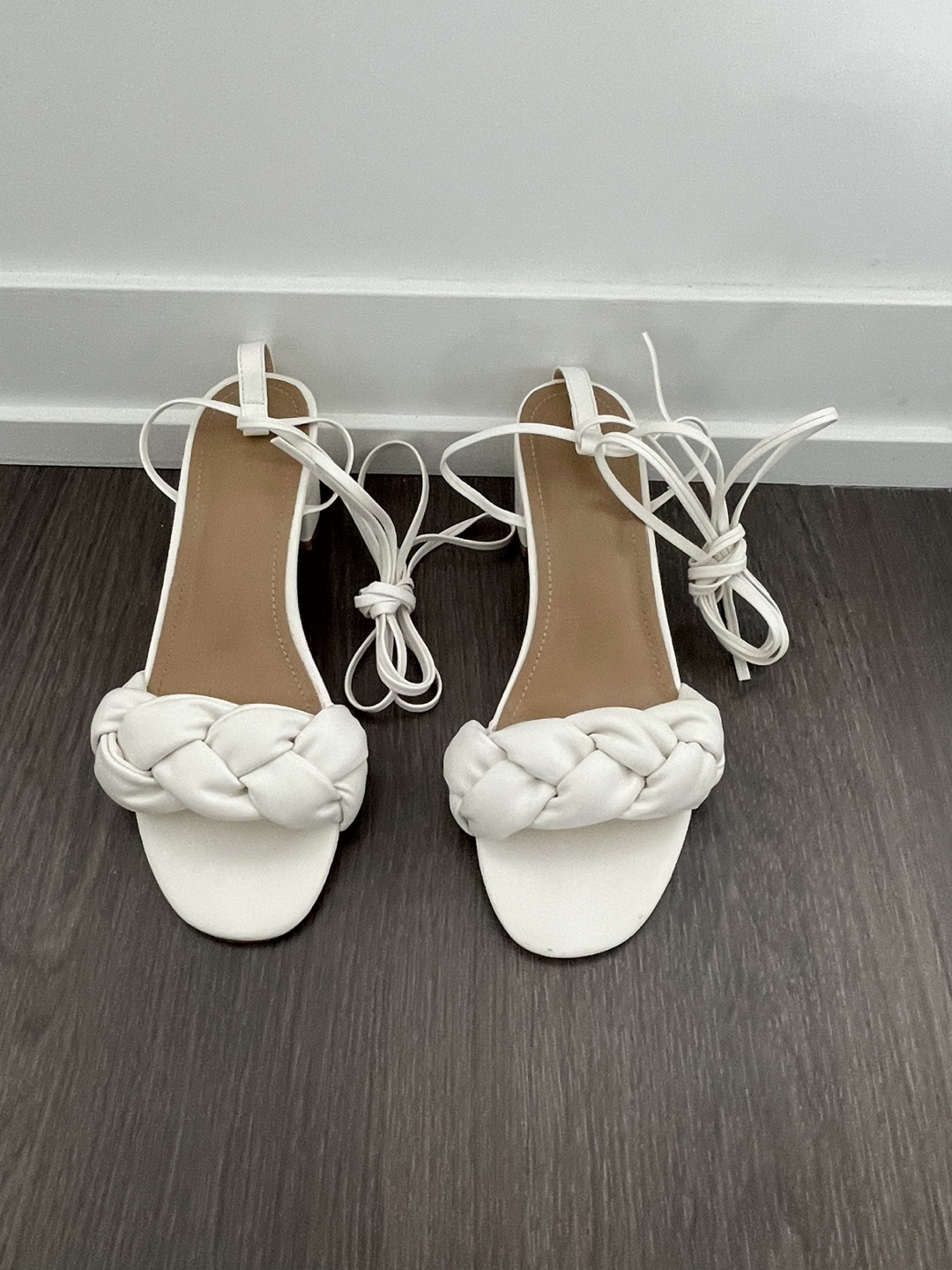 White Lace Up Sandals 💰 thumbnail