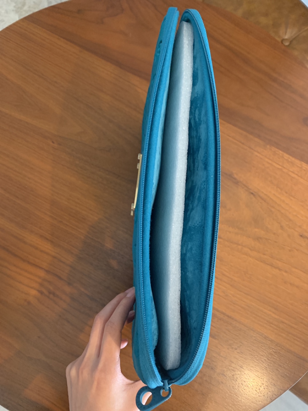 Marc Jacobs 15” laptop sleeve - photo 2
