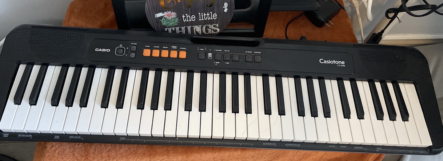 Casio- CT S100 keyboard Piano
