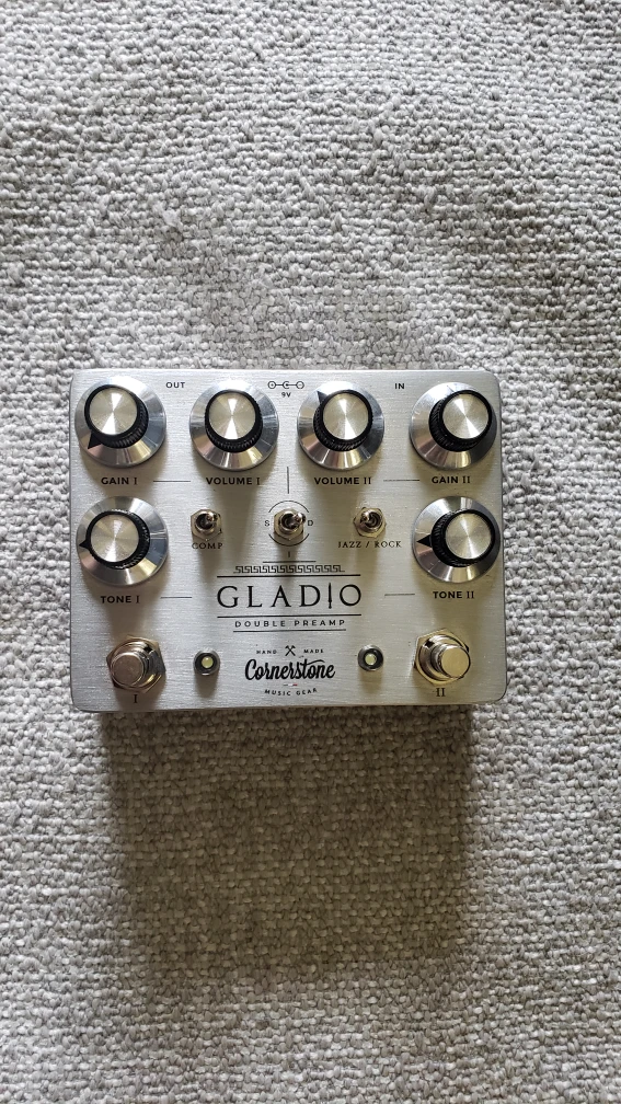 Guitar pedal / Gladio / 1 spot power supply