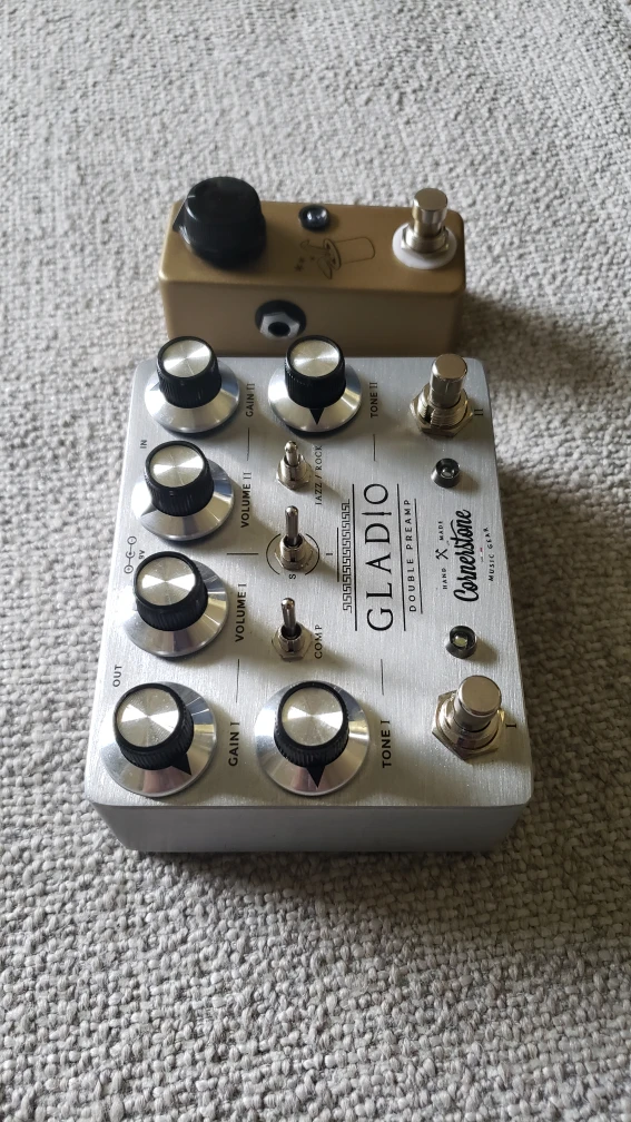 Guitar pedal / Gladio / 1 spot power supply - photo 3