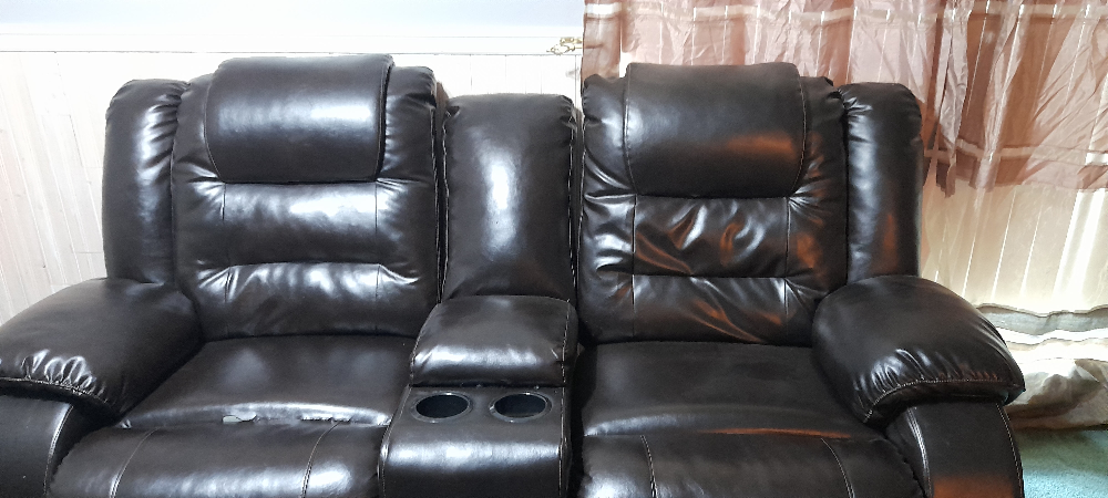 Couch - photo 2