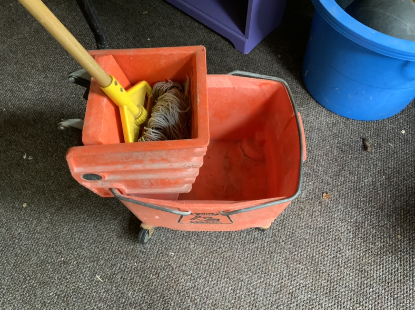 Mop bucket