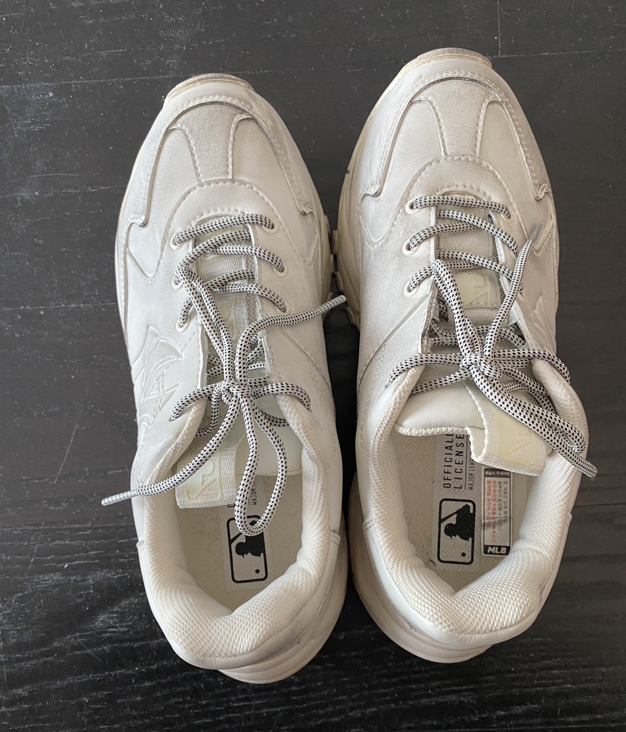 MLB Sports Shoes thumbnail