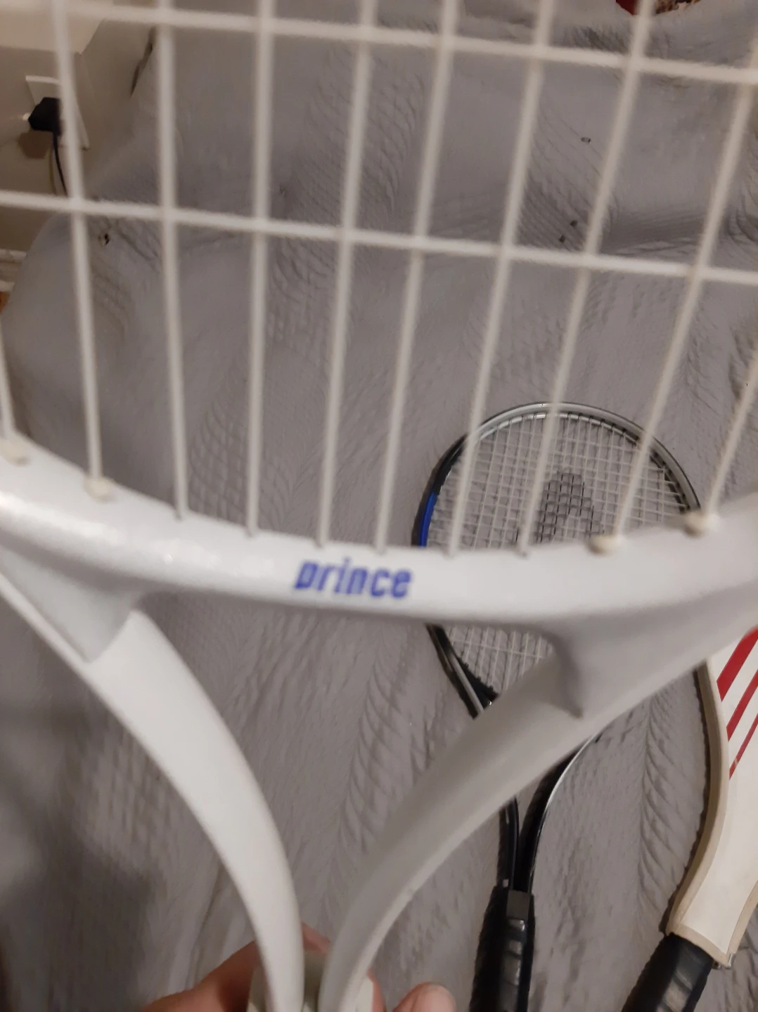 3 TENNIS RACQUETS image indicator(7)