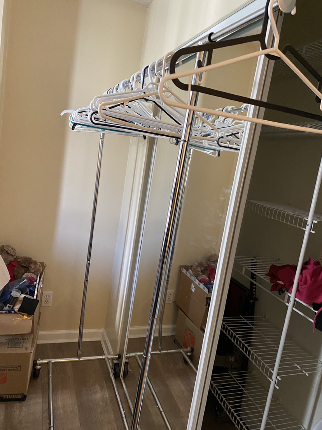 Clothing rack