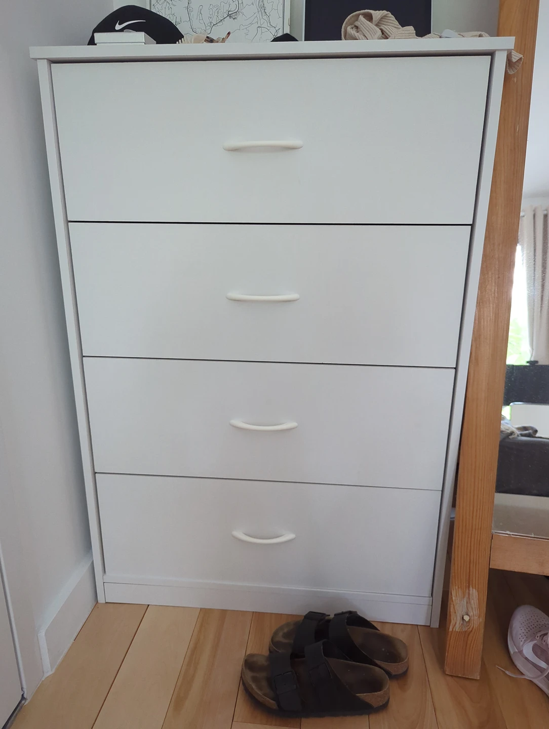 White 4 drawer dresser