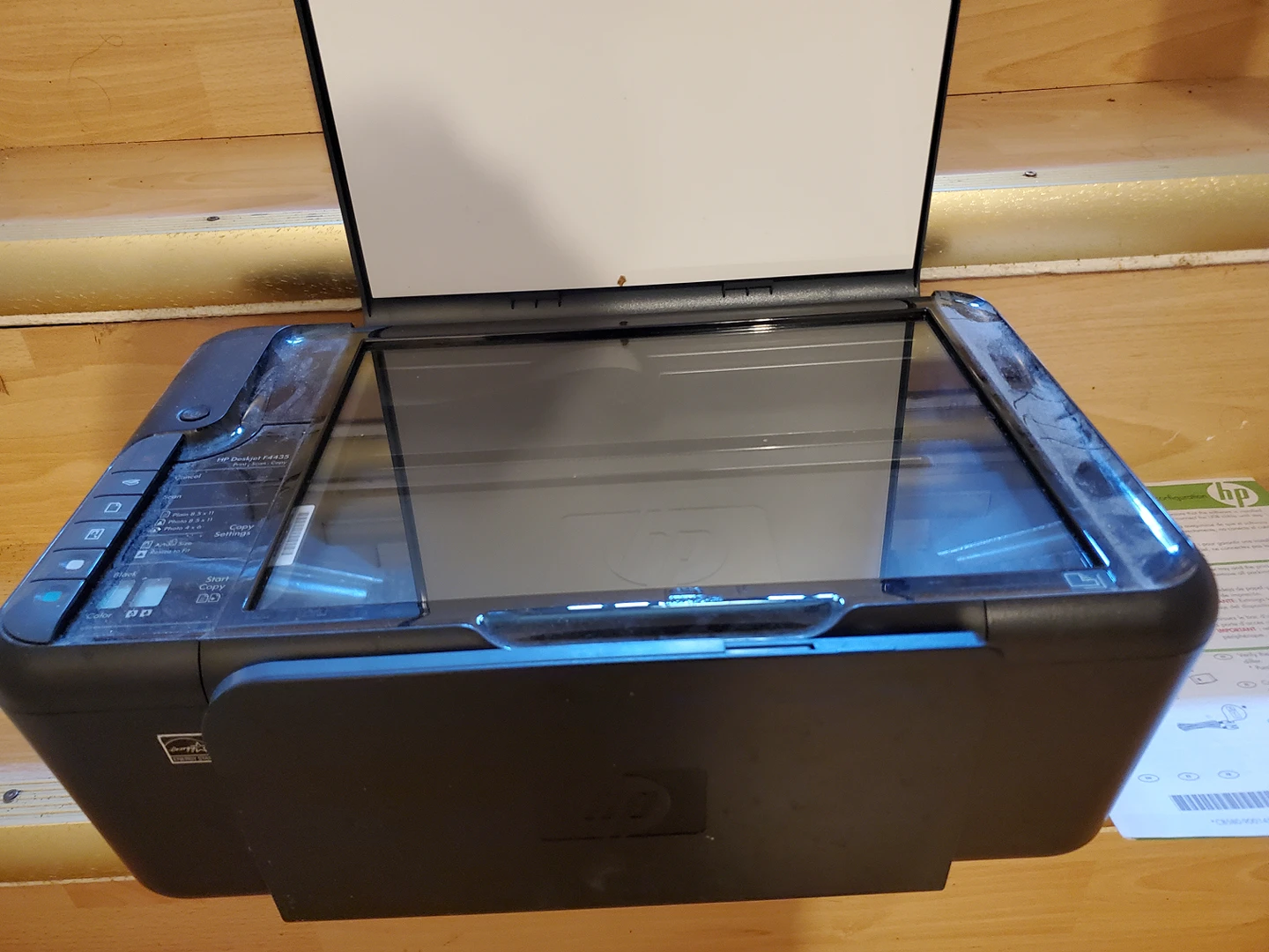 HP  F4100 colour printer/scanner/printer. image indicator(3)