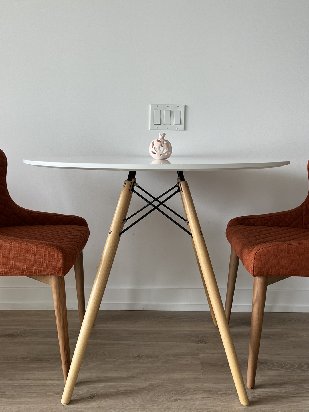 Eiffel round dining table- ONLY TABLE