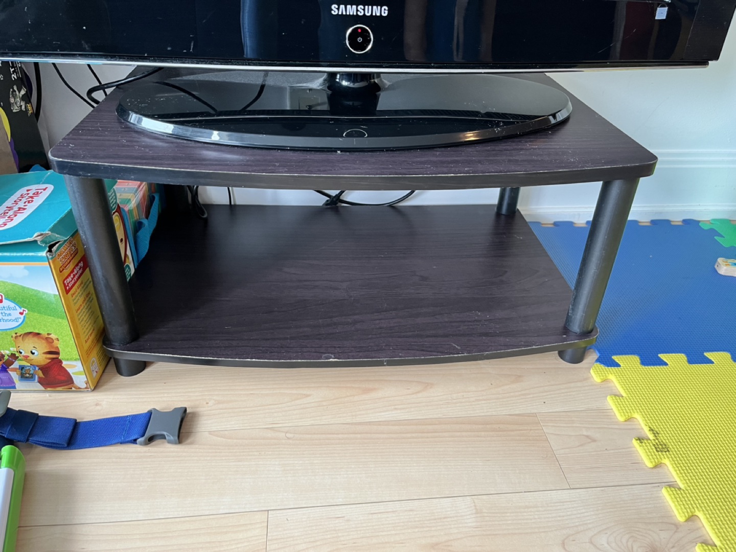 Tv stand