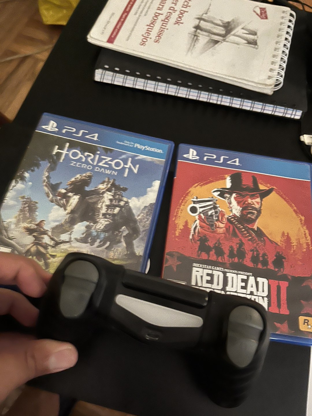 2 games and 1 controls for PS4 - photo 2