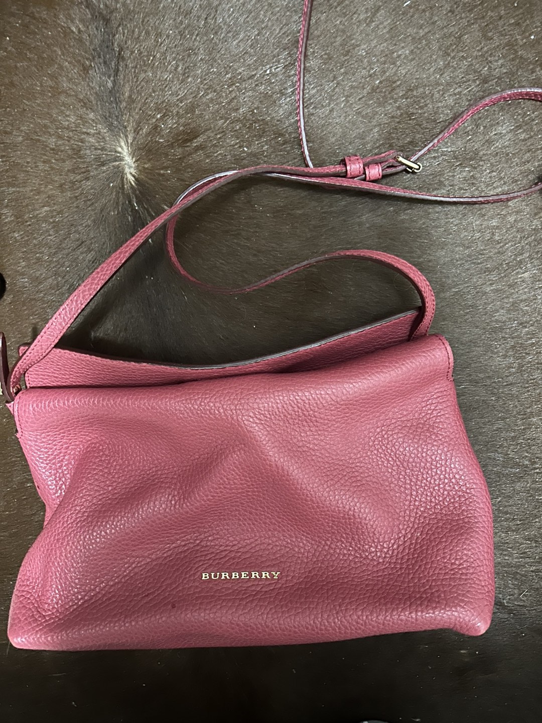 Burberry handbag image indicator(2)