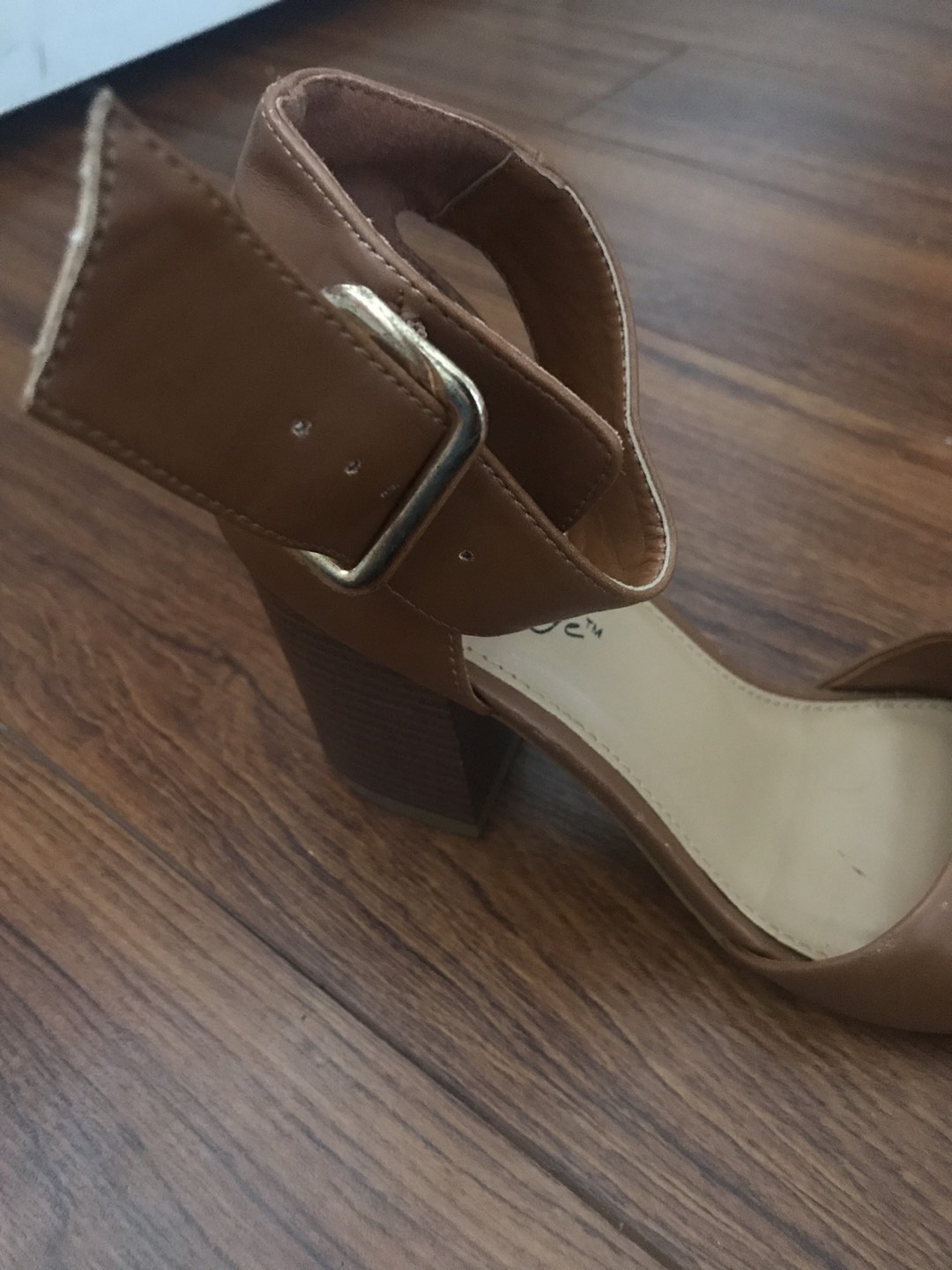 New heels size 6/7 image indicator(2)