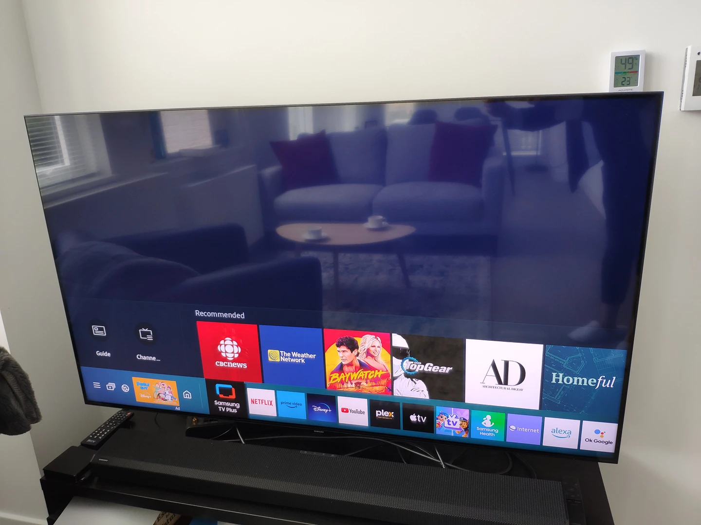 Samsung 55 in smart 4K bundle