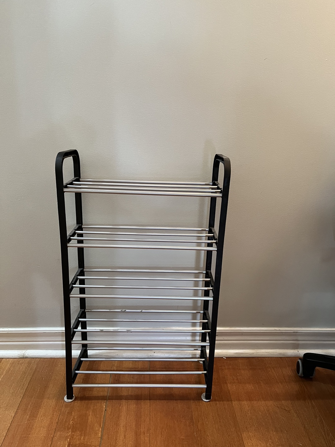 Shoe rack thumbnail