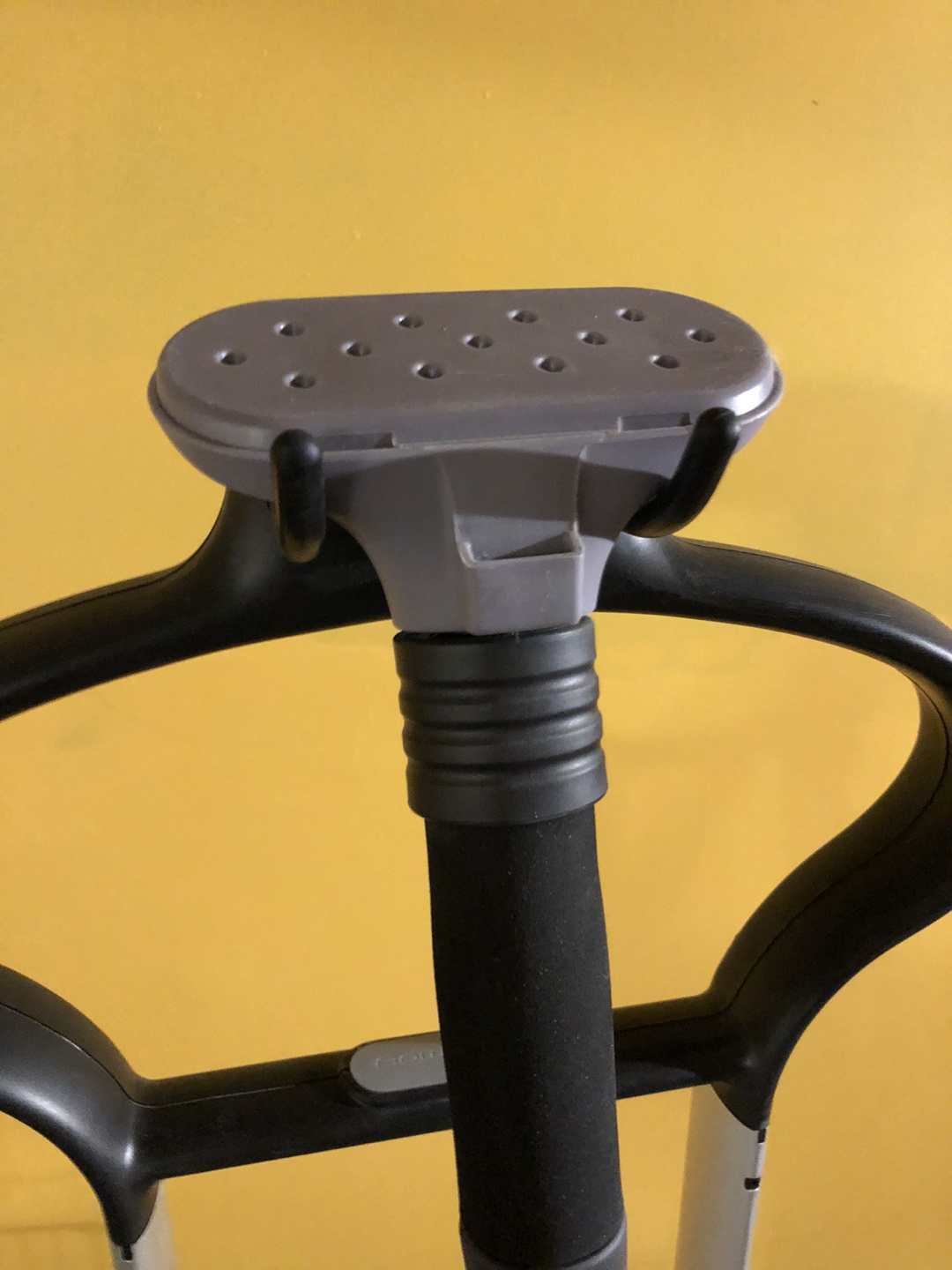 Lightly used and working clothing steamer