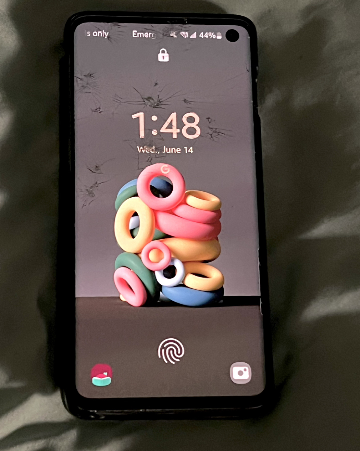 Samsung Galaxy S10 (128GB Storage) SM-G973W cracked screen thumbnail