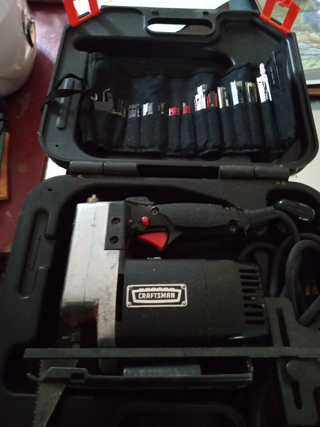 black and Decker jig saw with extra blades