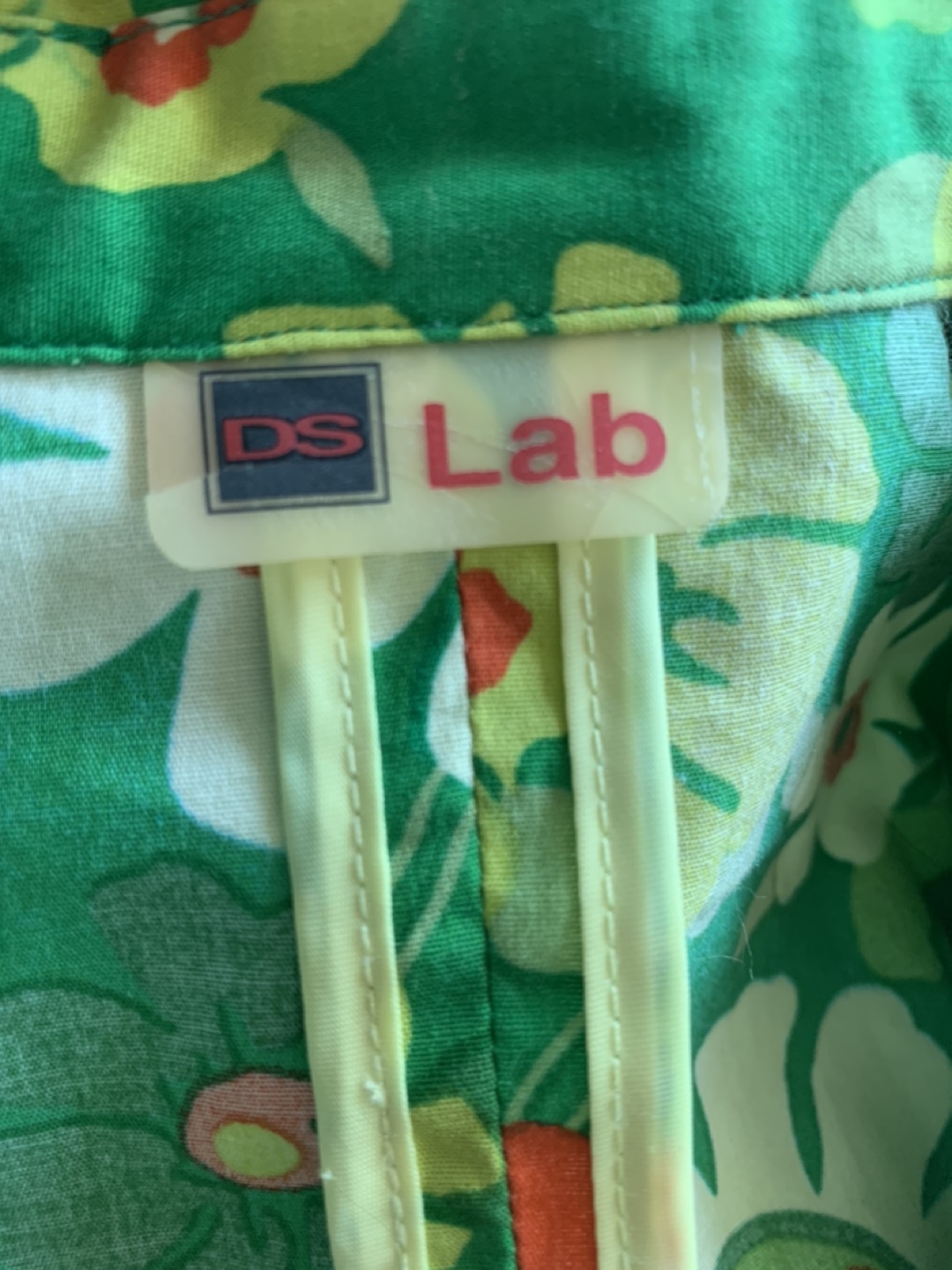 Unique Floral Blazer image indicator(2)