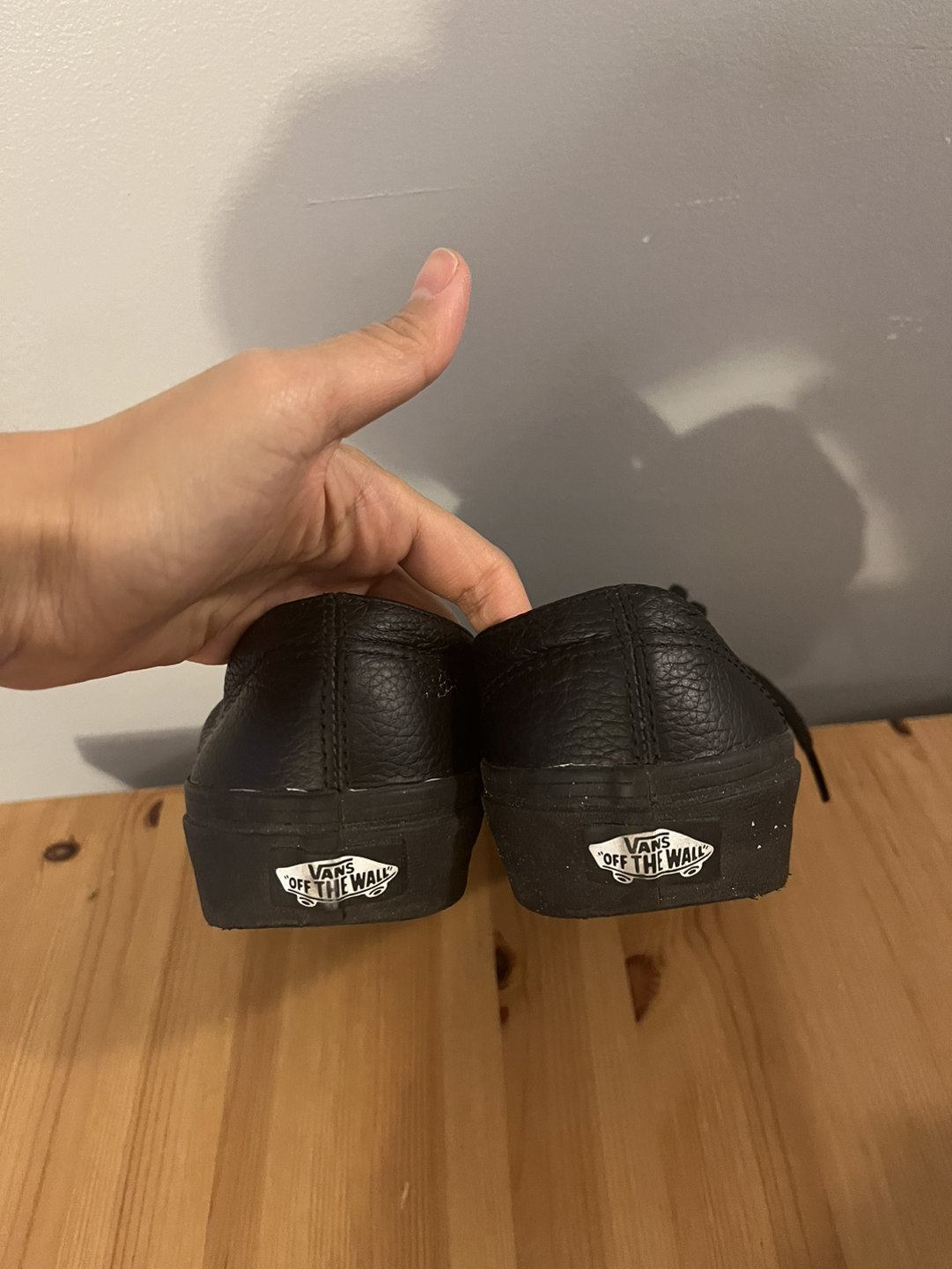 Vans authentic all black leather - photo 2