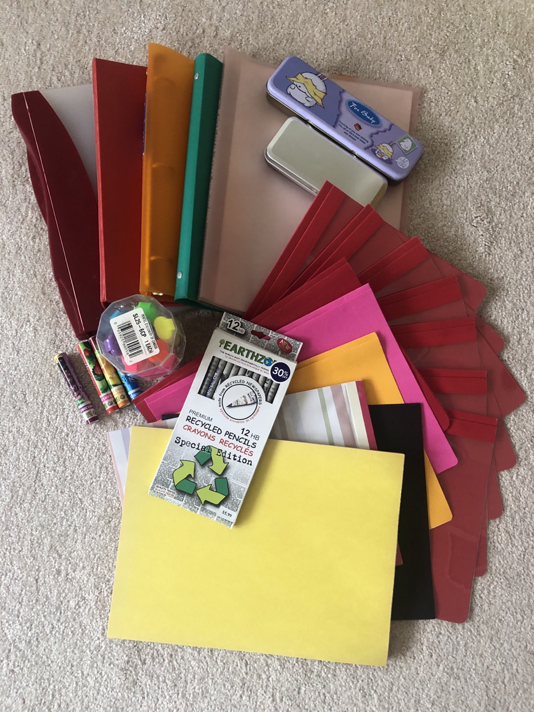 Assorted office / school supplies