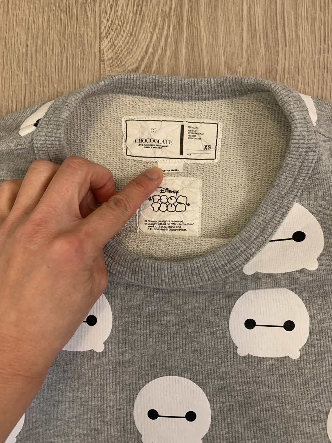 Chocoolate Disney Tsum Tsum Baymax Sweater image indicator(2)