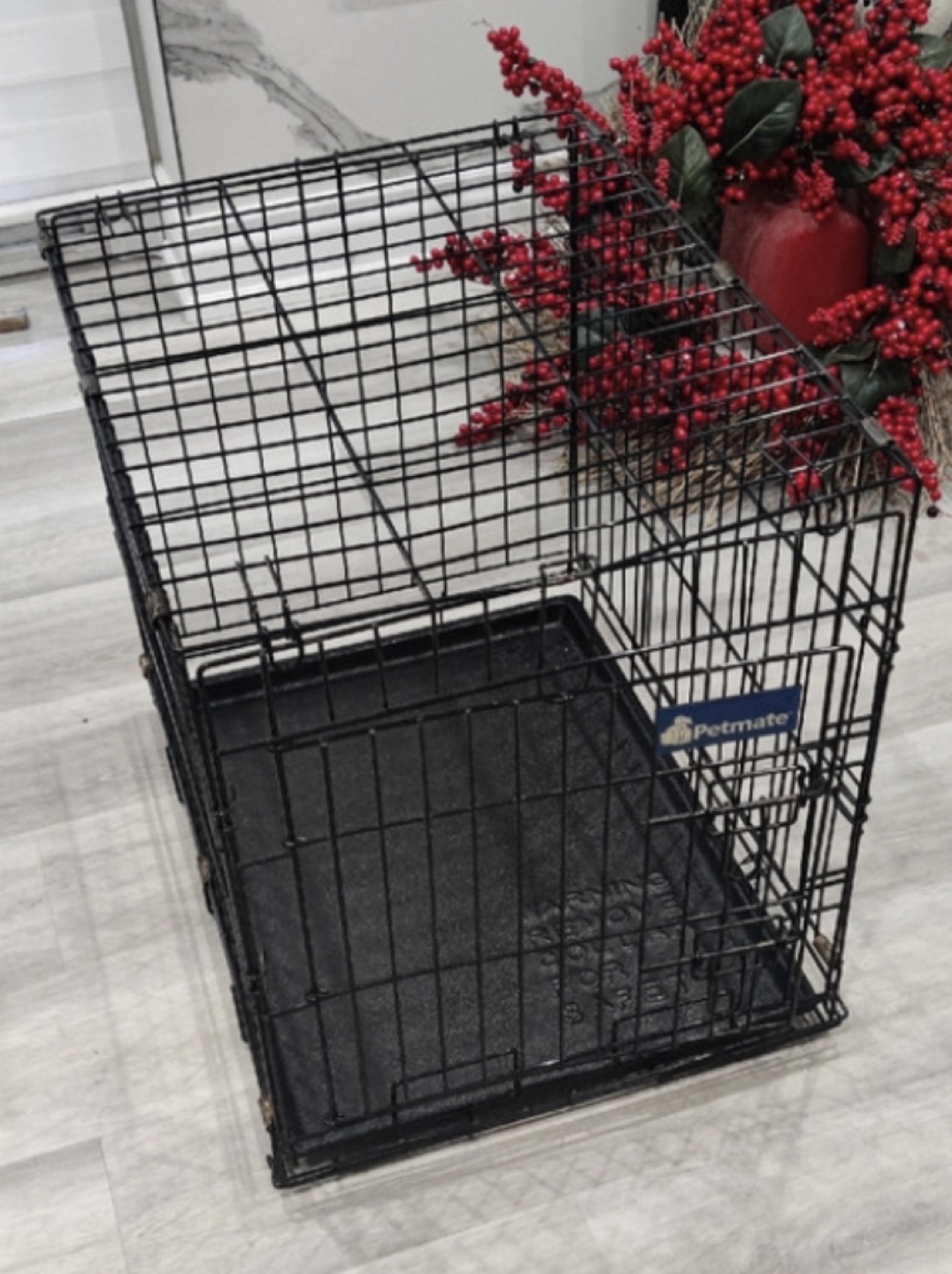 Dog crate 24” x 18”