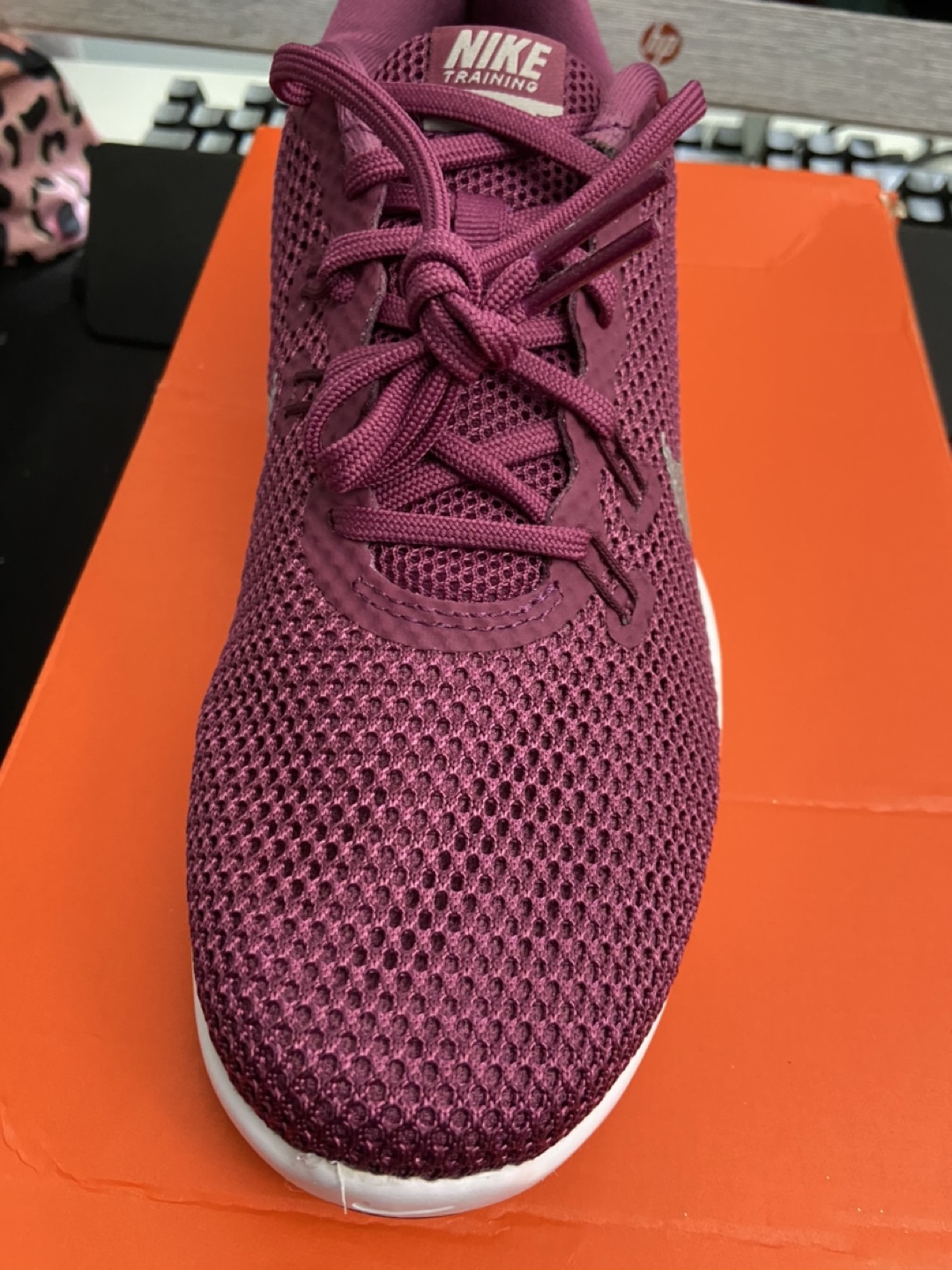 Nike Womens runners - brand new - photo 3
