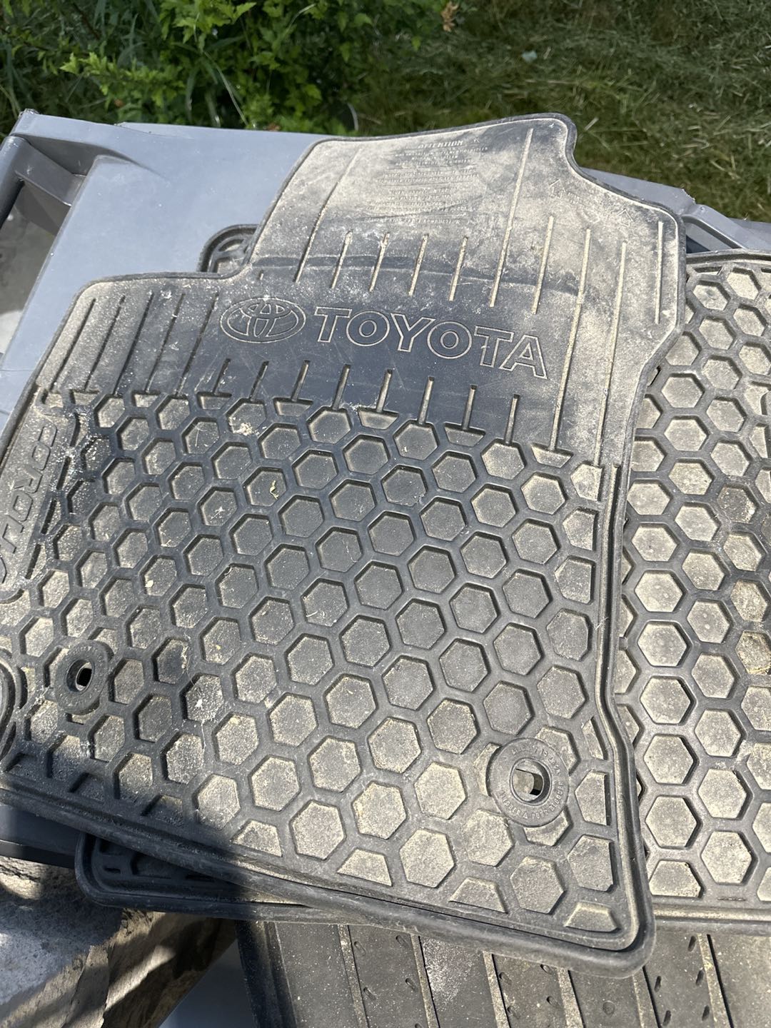 Toyota floor mat thumbnail