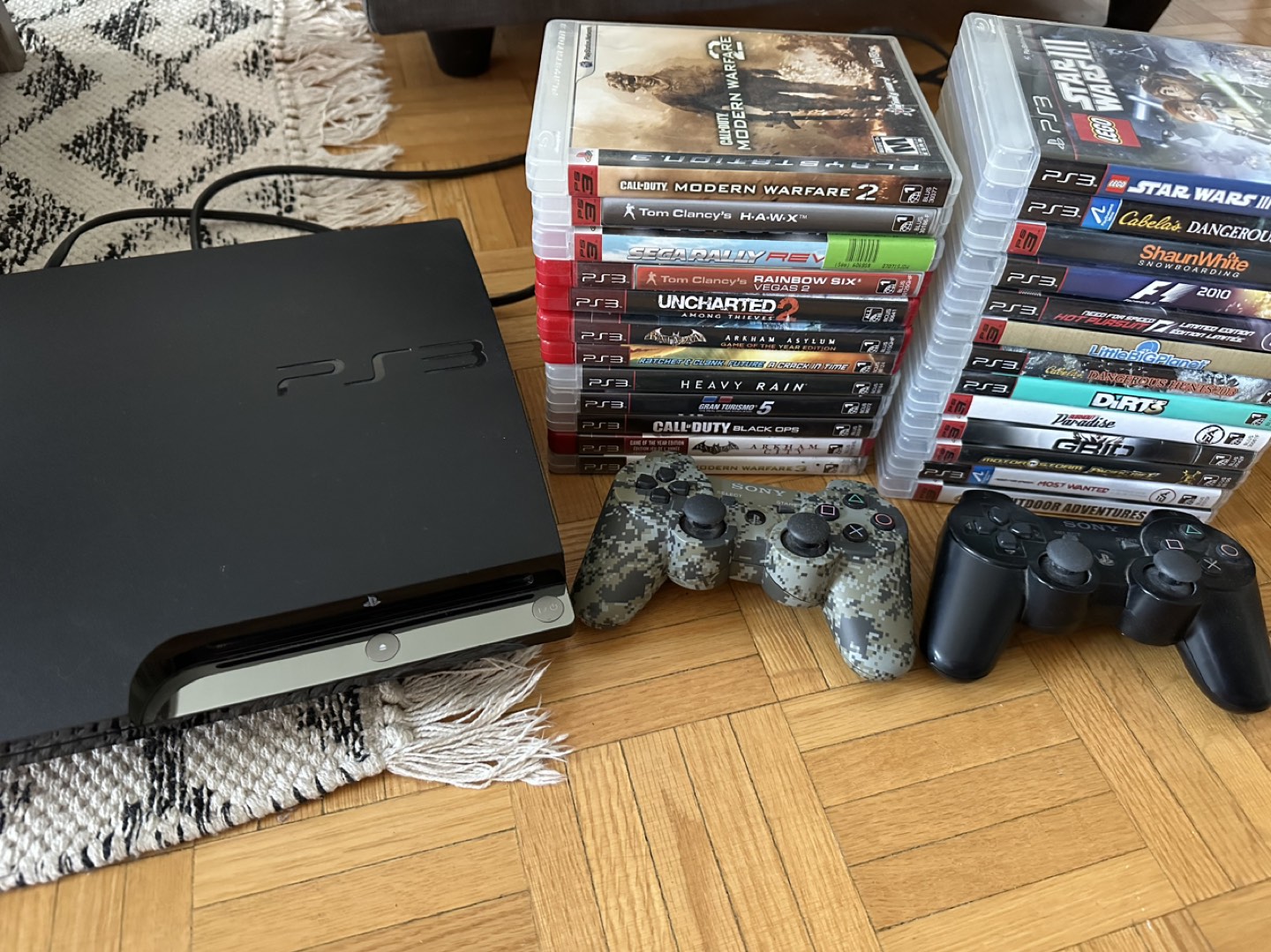 PS3 25 Video Games 2 Controllers