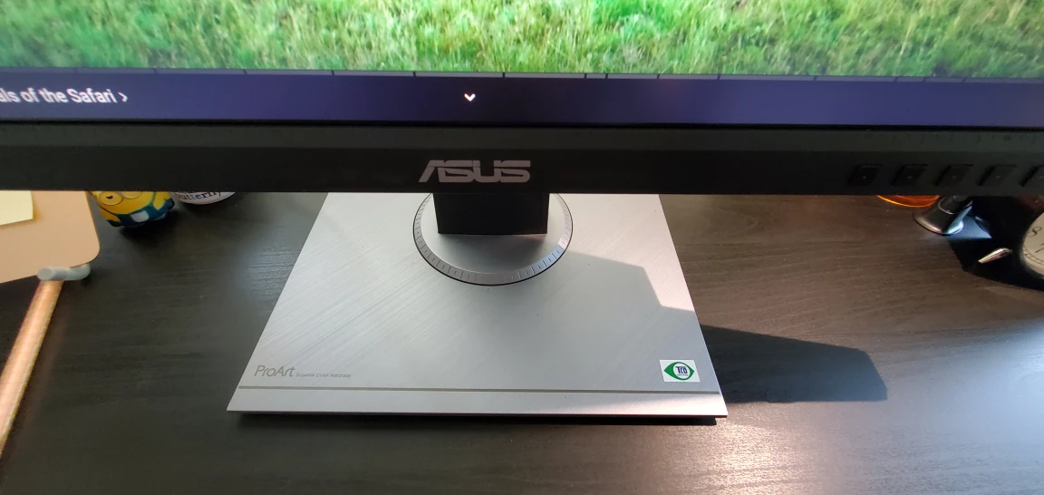Asus Studio Grade Proart 24 inch Monitor - photo 3