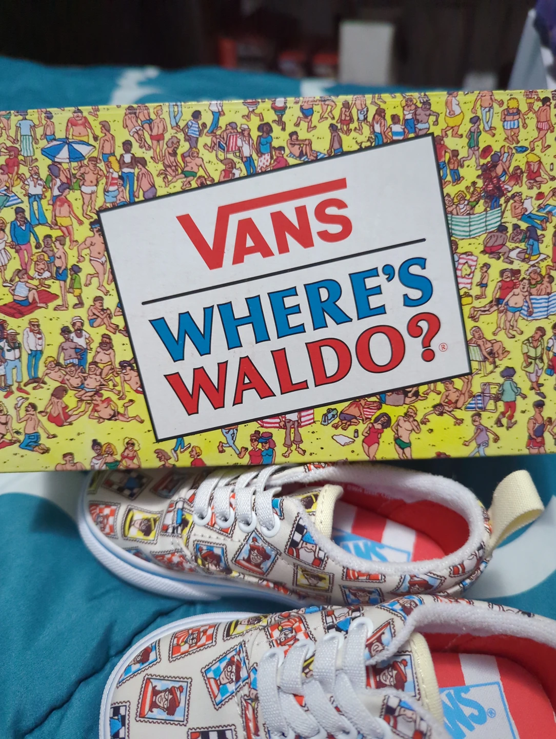 Waldo Vans image indicator(3)