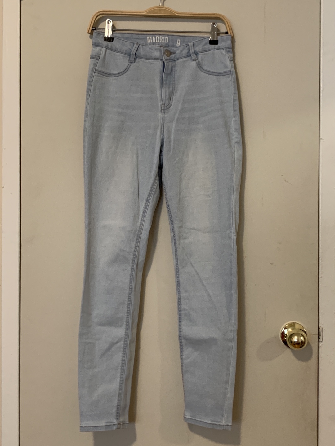 High-Rise Jeans image indicator(2)