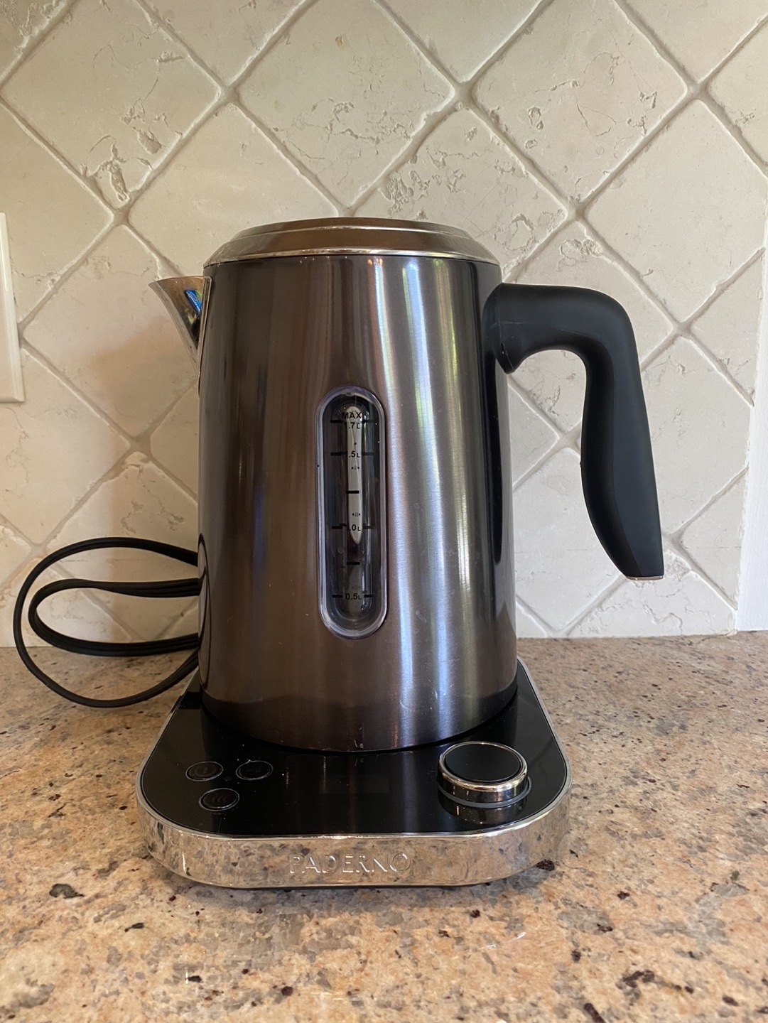 Pander no E lectric Kettle