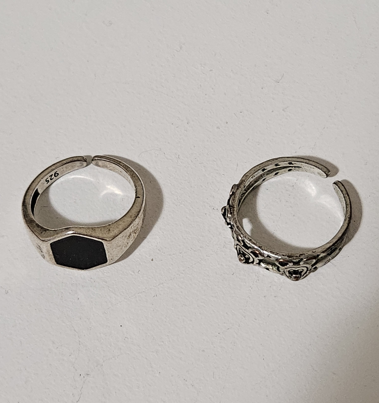 Unisex rings thumbnail