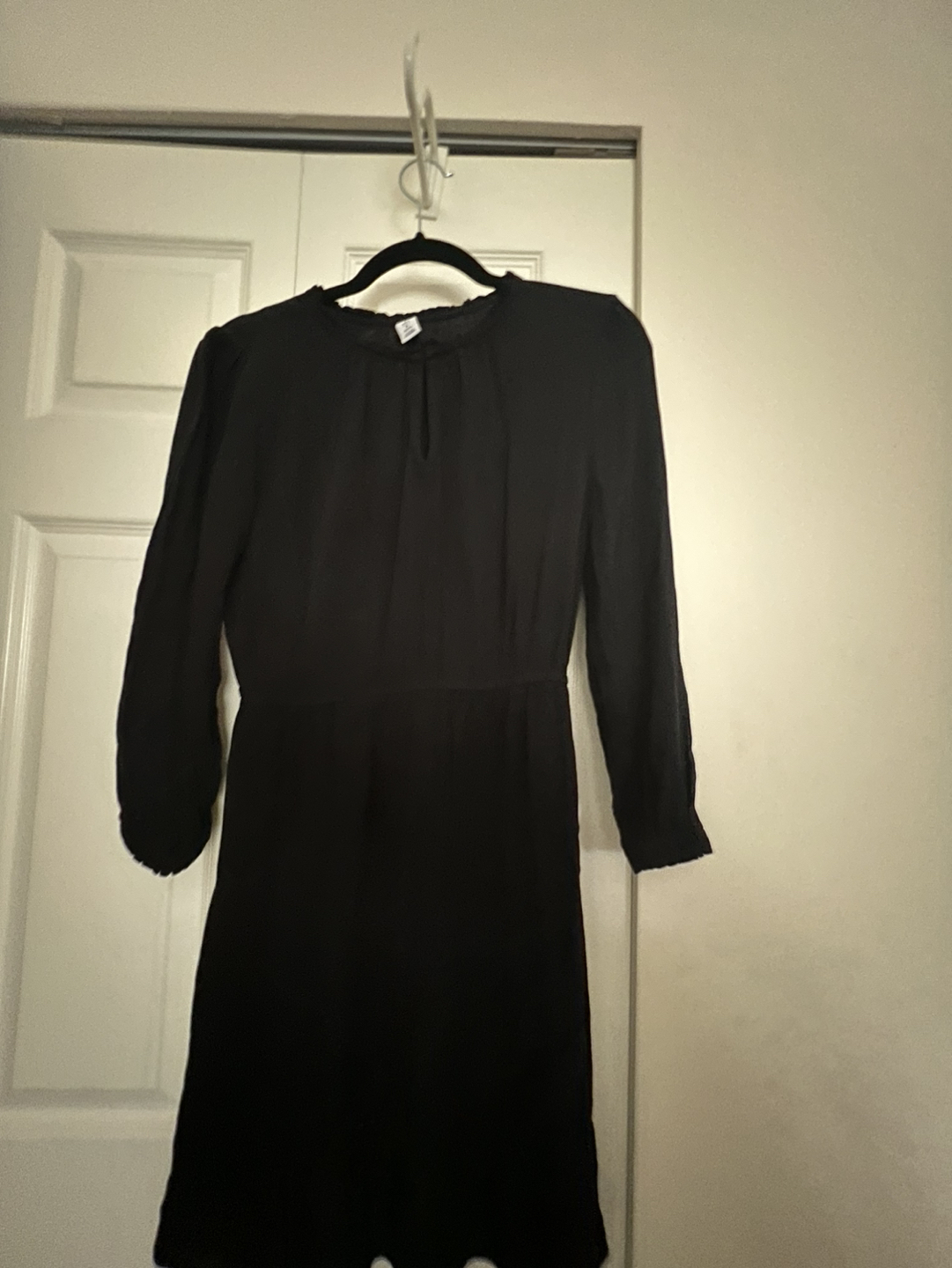 #freecycle Old Navy Small Black dress thumbnail