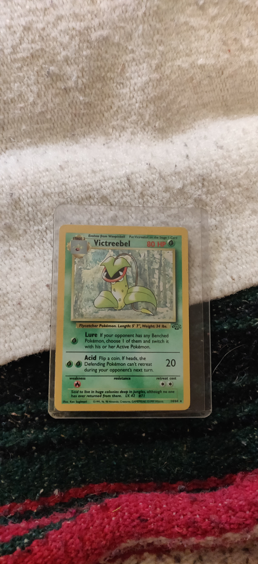 Victreebel Holographic Pokemon Card thumbnail
