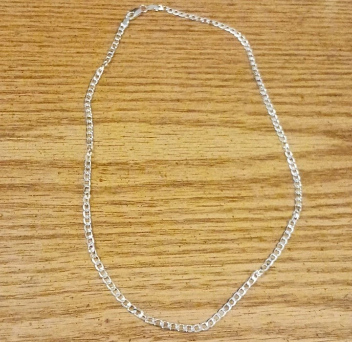 Sterling silver curb chain thumbnail
