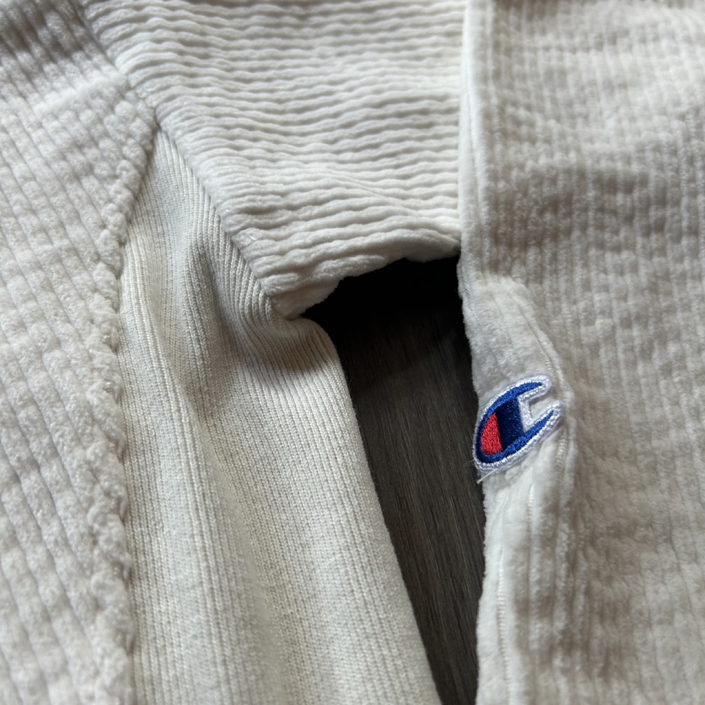 Champion White Crew Neck image indicator(2)
