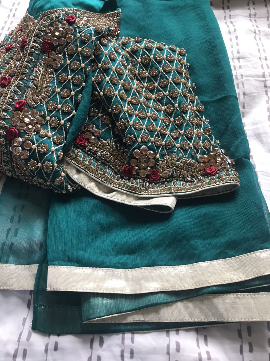 Heavy shirt 2 pc size small🦃 image indicator(5)