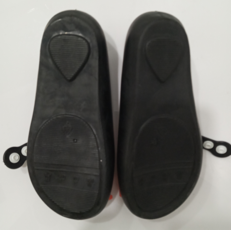 brand new girl's sandals - photo 4