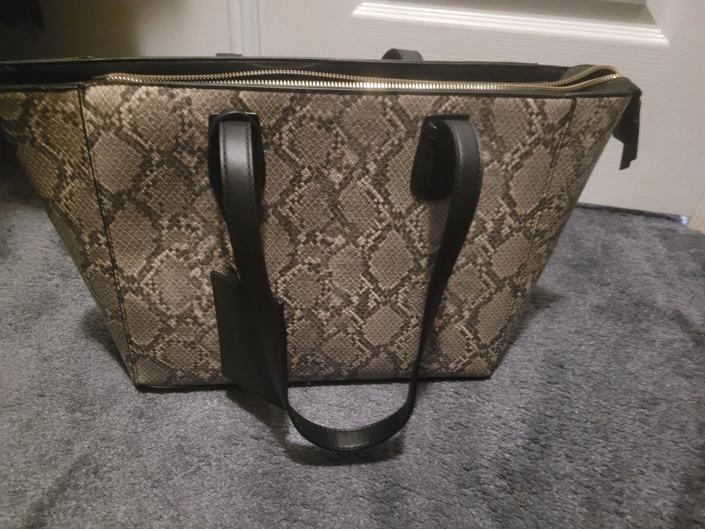 brand new medium size crocodile print handbag purse thumbnail