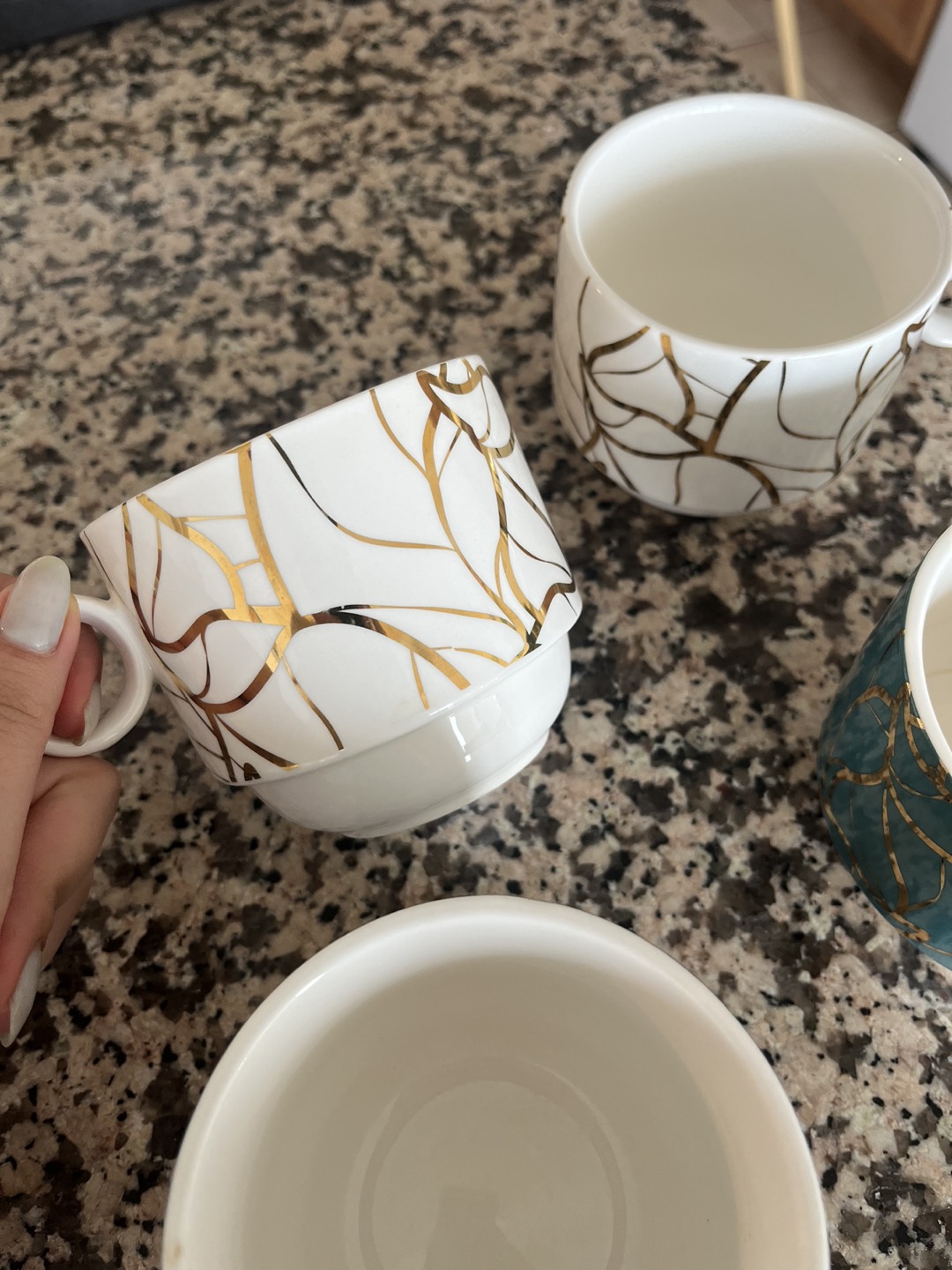 4 Trendy Stackable Tea Cups - photo 2