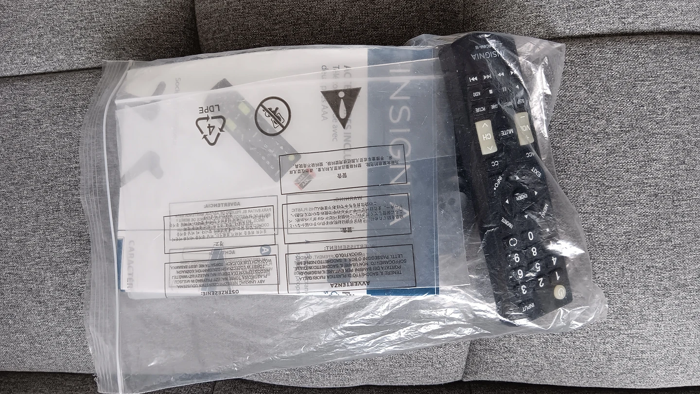 Insignia 32inch LED TV (open box, barely used) - photo 4